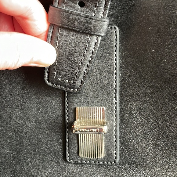 Leather briefcase with compartments - Picture 2 of 13